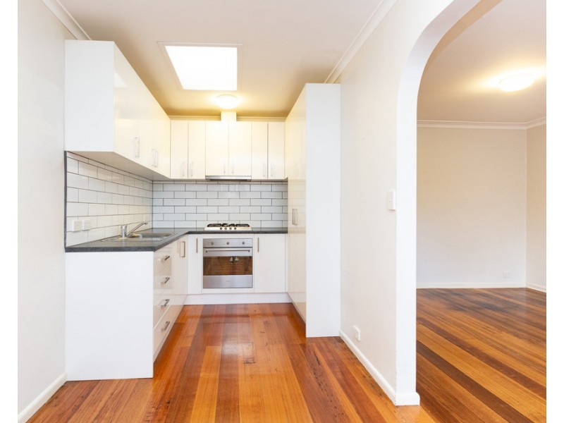 4/204 Charman Road, Cheltenham VIC 3192