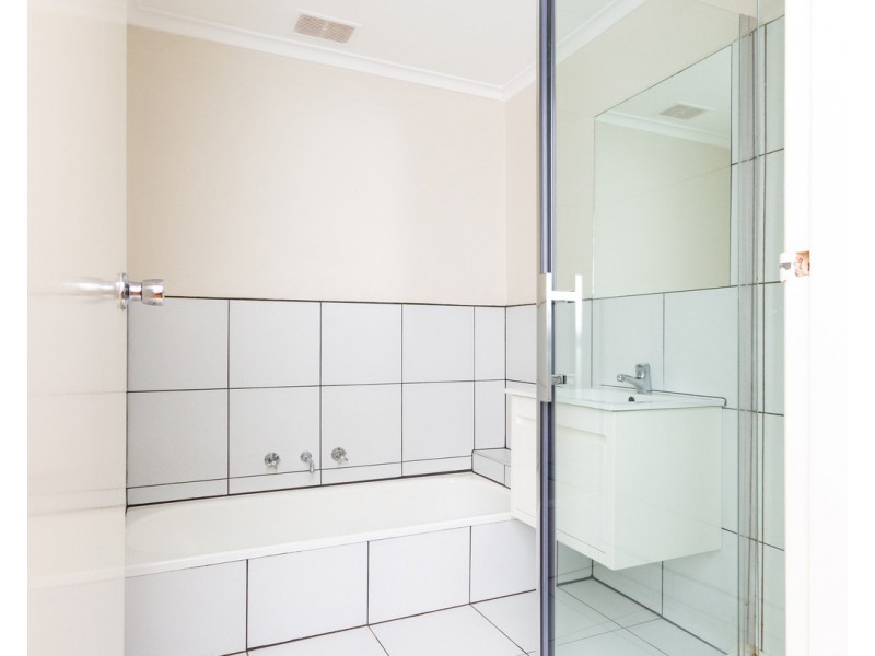 4/204 Charman Road, Cheltenham VIC 3192