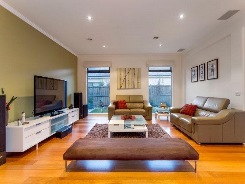 21 Island Point Avenue, Waterways VIC 3195