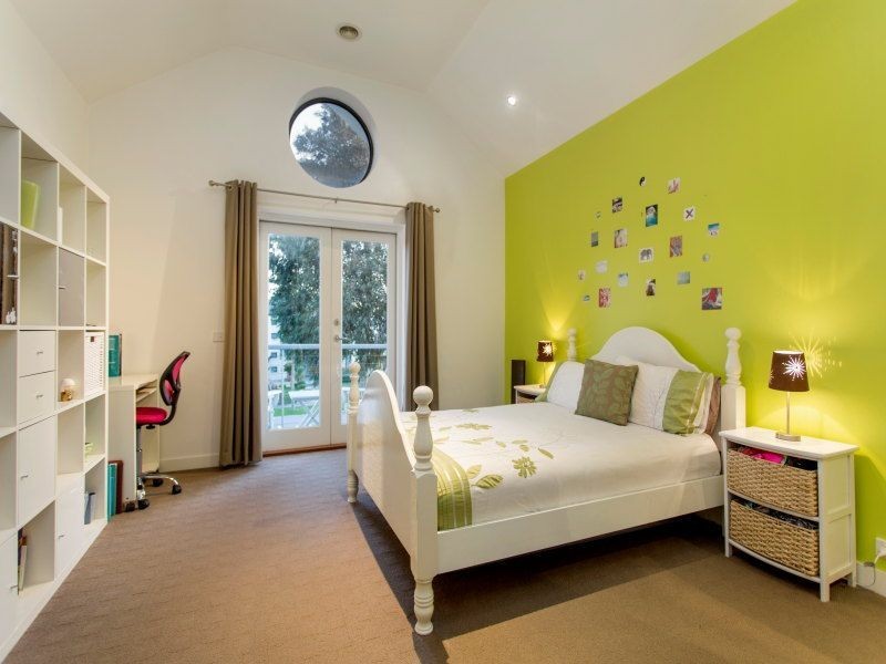 21 Island Point Avenue, Waterways VIC 3195