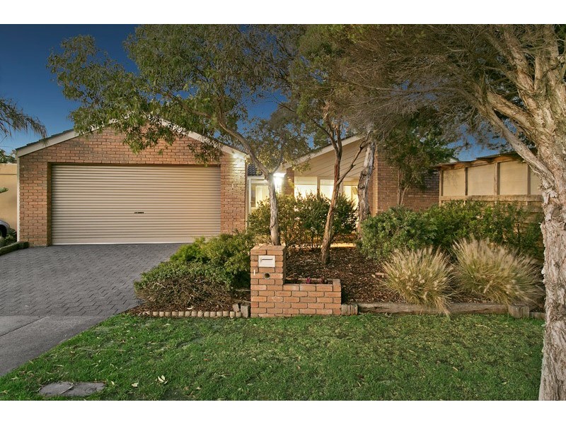 1 Clematis Court, Patterson Lakes VIC 3197