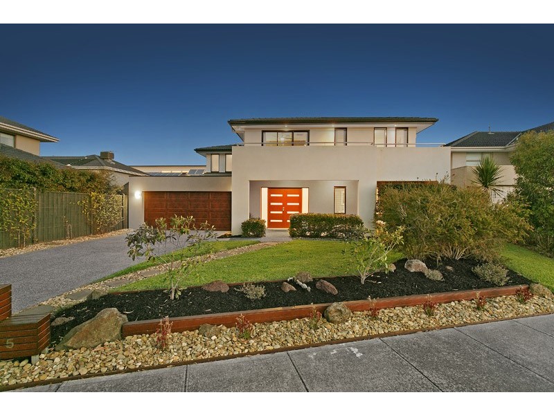 5 Fountain Court, Waterways VIC 3195