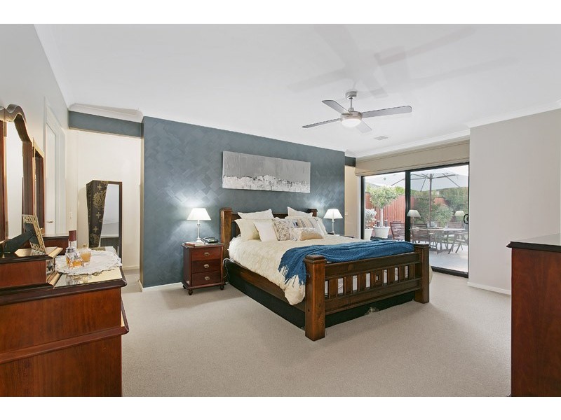 5 Fountain Court, Waterways VIC 3195