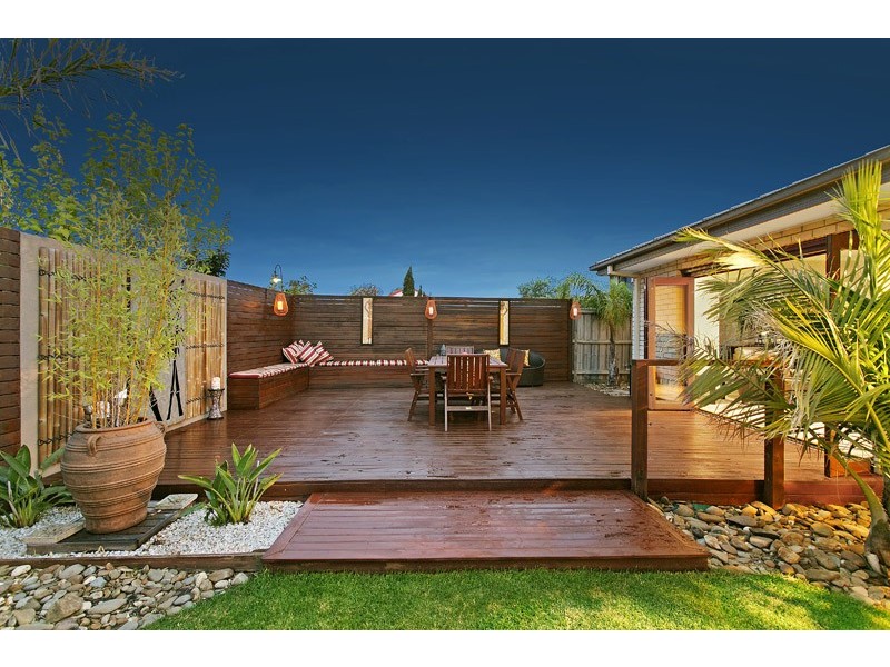 14 Macquarie Circle, Waterways VIC 3195