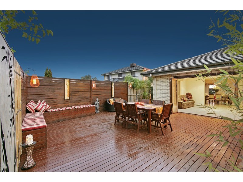 14 Macquarie Circle, Waterways VIC 3195