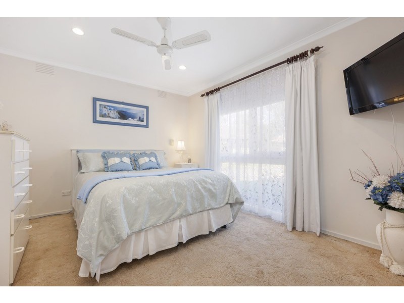 6 Kiah Crt, Patterson Lakes VIC 3197