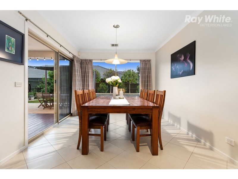 1 Lorikeet Lane, Waterways VIC 3195