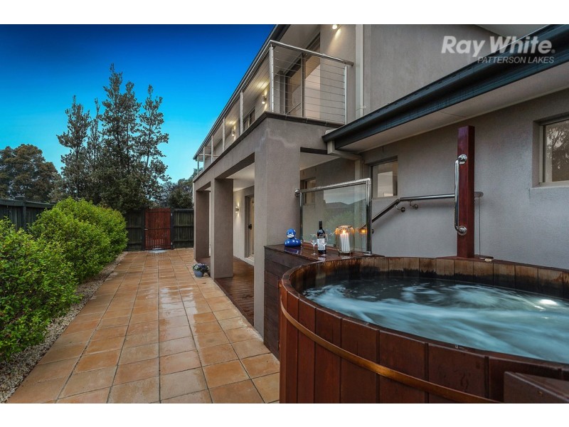 1 Lorikeet Lane, Waterways VIC 3195