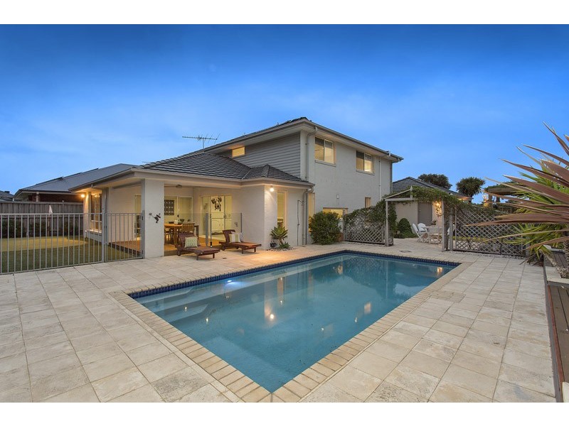 5 Observation Court, Waterways VIC 3195