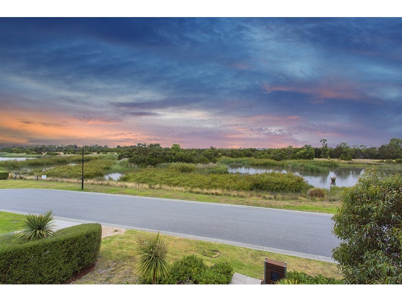 5 Observation Court, Waterways VIC 3195