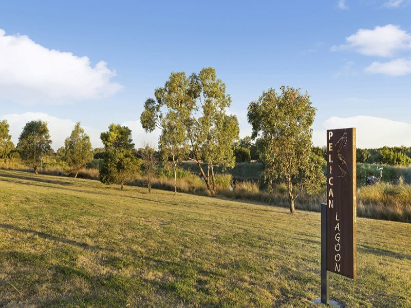 5 Observation Court, Waterways VIC 3195