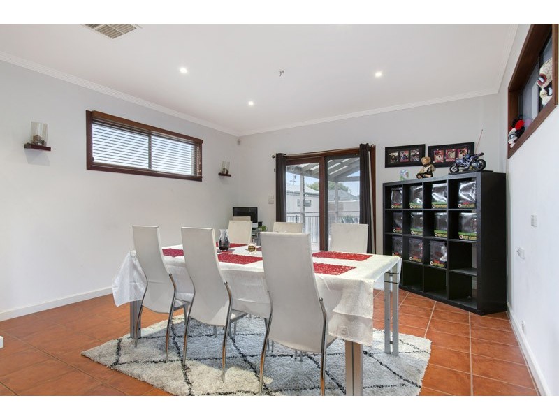 27 Whatley St, Carrum VIC 3197