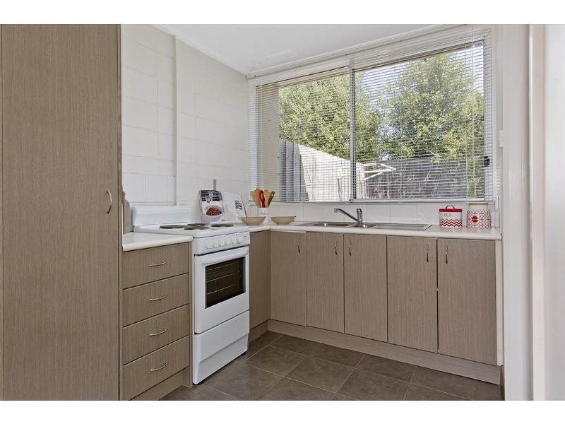 2/32 Woodbine Grove, Chelsea VIC 3196