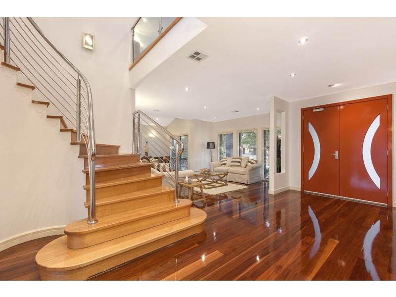 8 The Waterways Blvd, Waterways VIC 3195