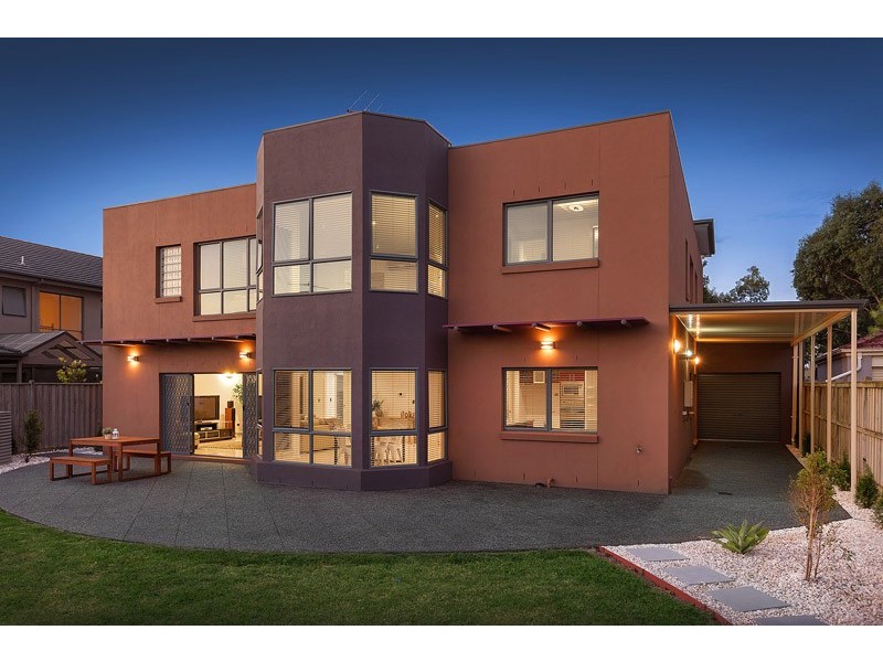 8 The Waterways Blvd, Waterways VIC 3195