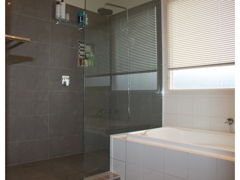 1/92-94 Gladesville Boulevard, Patterson Lakes VIC 3197