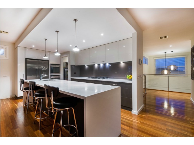 28 Riverside West, Patterson Lakes VIC 3197