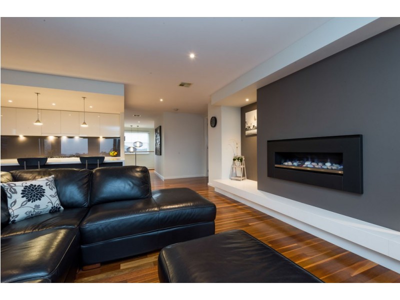 28 Riverside West, Patterson Lakes VIC 3197