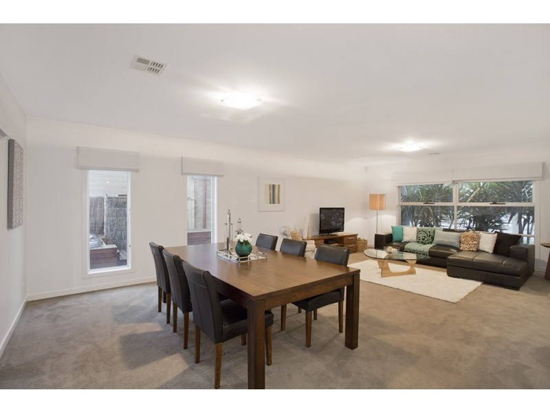 1 Burdekin Boulevard, Waterways VIC 3195