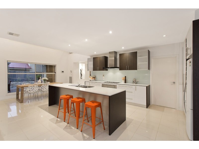 1 Burdekin Boulevard, Waterways VIC 3195