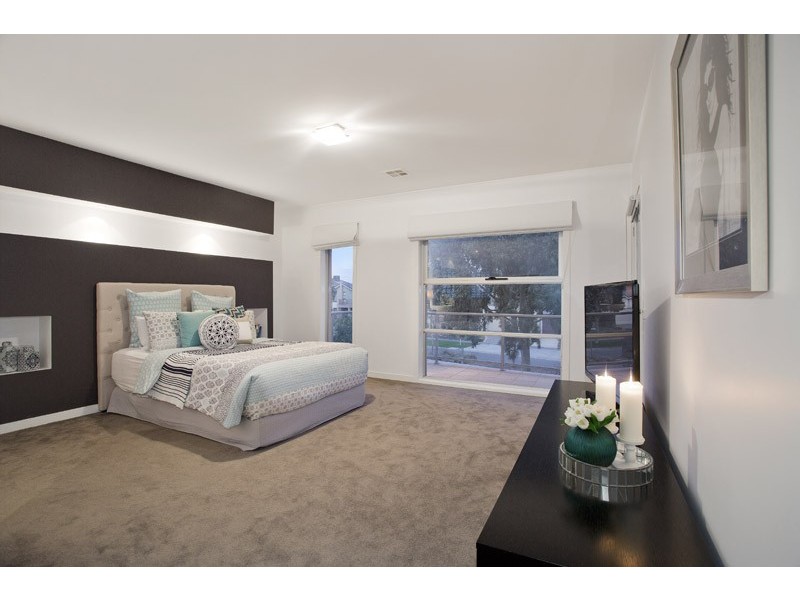 1 Burdekin Boulevard, Waterways VIC 3195