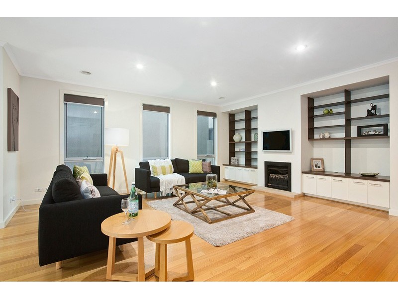 13 Linlithgow Terrace, Waterways VIC 3195