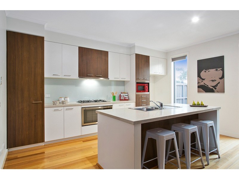 13 Linlithgow Terrace, Waterways VIC 3195