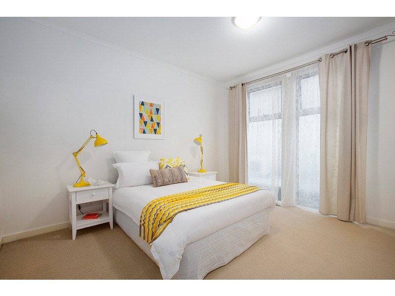 13 Linlithgow Terrace, Waterways VIC 3195