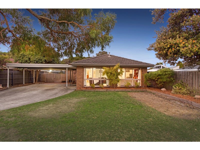 2 Illawong Court, Patterson Lakes VIC 3197