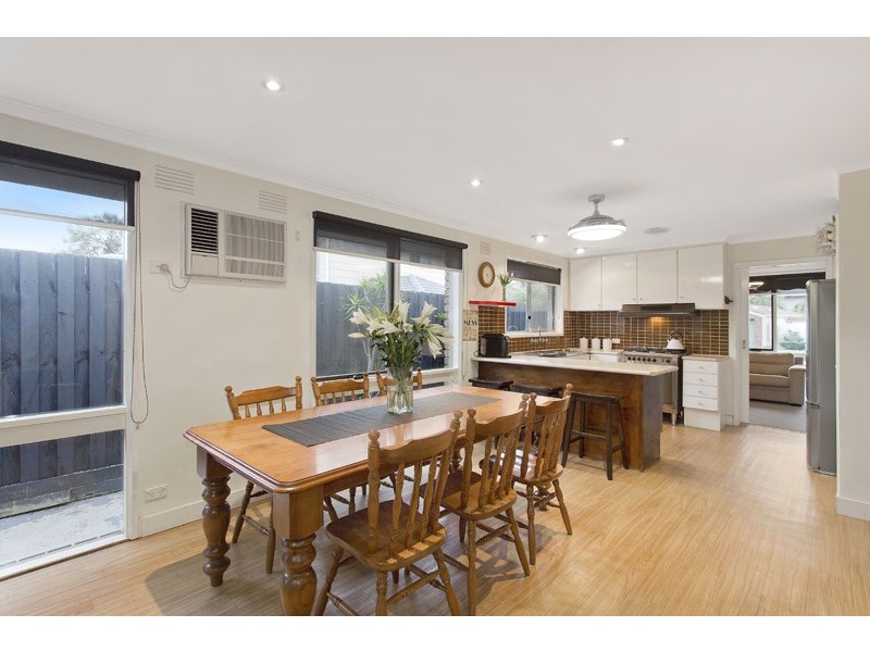 2 Illawong Court, Patterson Lakes VIC 3197