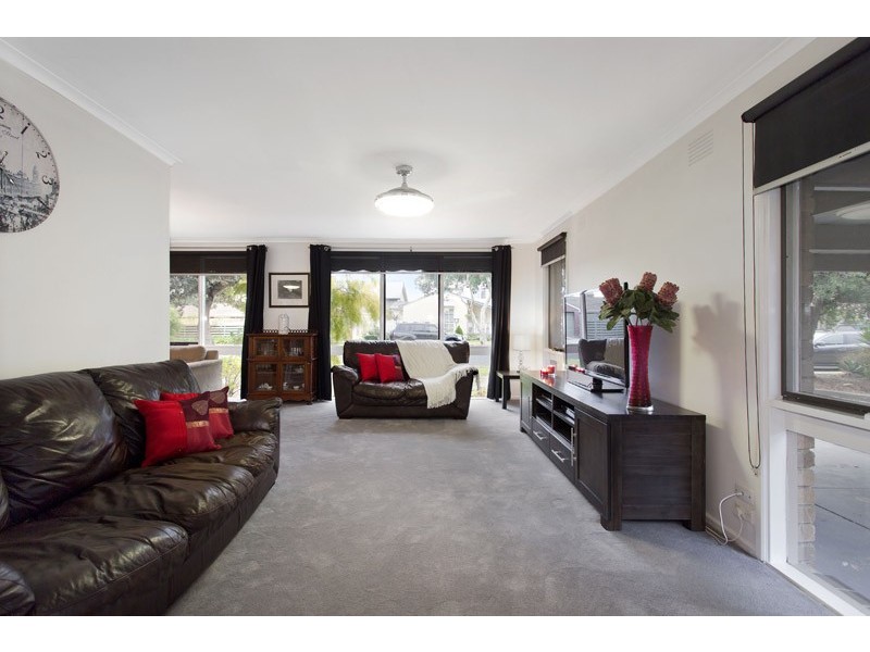 2 Illawong Court, Patterson Lakes VIC 3197