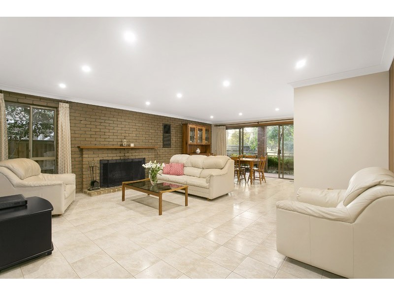 28 Golfwood Close, Dingley Village VIC 3172