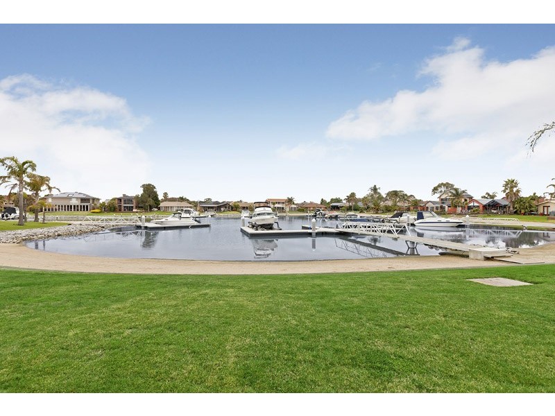 7/24 Schooner Bay Drive, Patterson Lakes VIC 3197