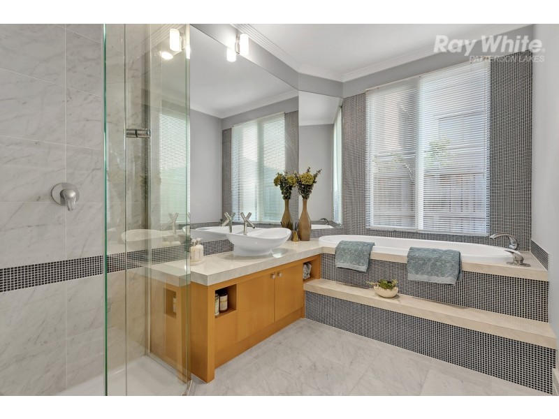 23 Burdekin Boulevard, Waterways VIC 3195