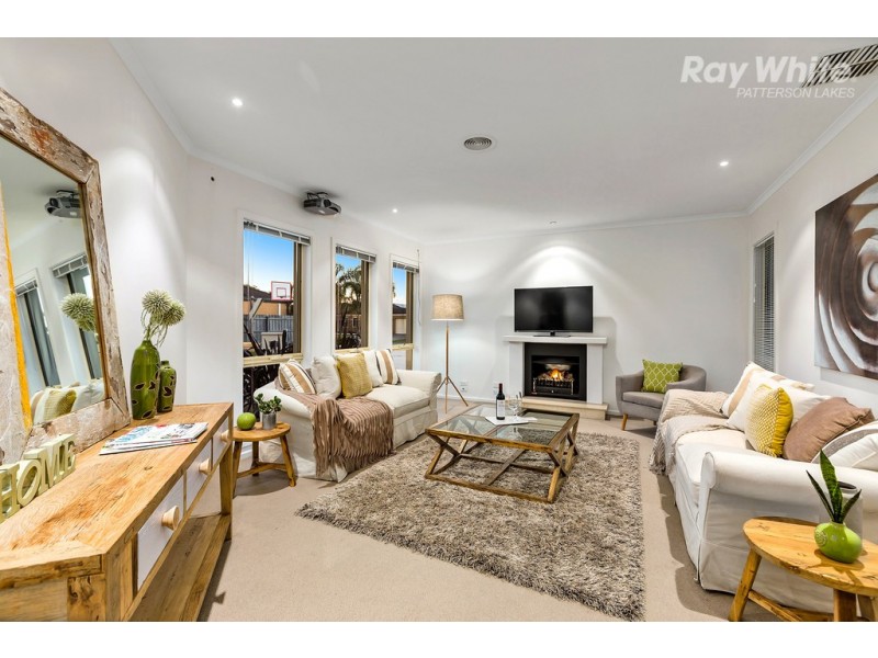 17 Trinity Court, Patterson Lakes VIC 3197