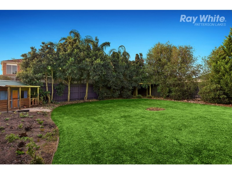 17 Trinity Court, Patterson Lakes VIC 3197