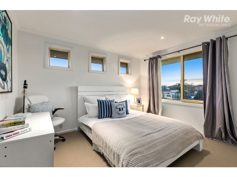 17 Trinity Court, Patterson Lakes VIC 3197