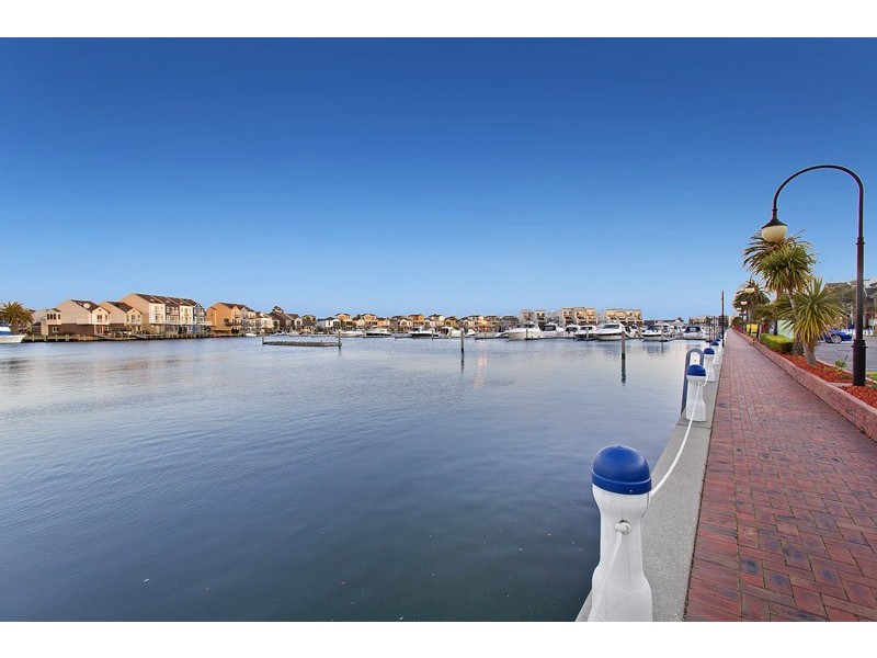 4 North Shore Drive, Patterson Lakes VIC 3197