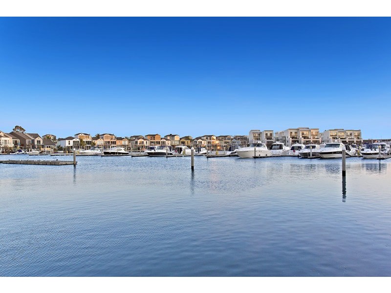 4 North Shore Drive, Patterson Lakes VIC 3197