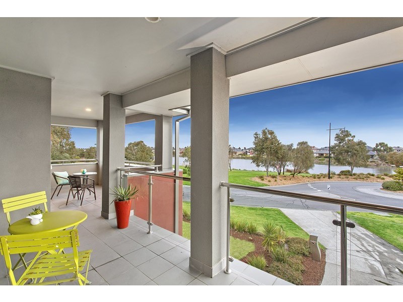 41 Waterside Drive, Waterways VIC 3195
