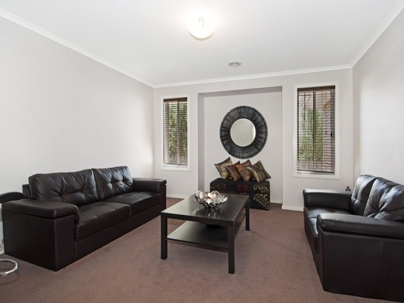 53 Clifton Park Drive, Carrum Downs VIC 3201