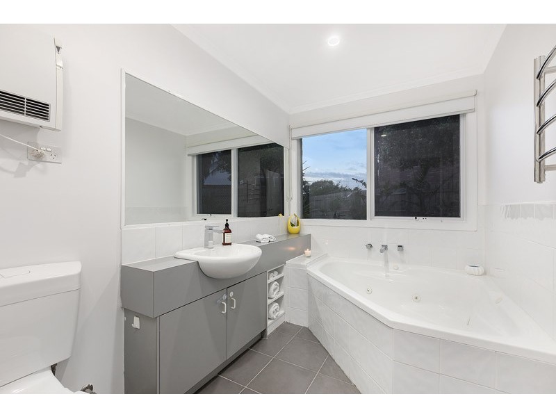 5 Rava Court, Aspendale Gardens VIC 3195