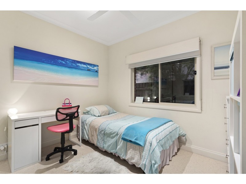 8 Oceanic Drive, Patterson Lakes VIC 3197