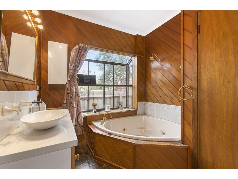23 Scotch Parade, Bonbeach VIC 3196