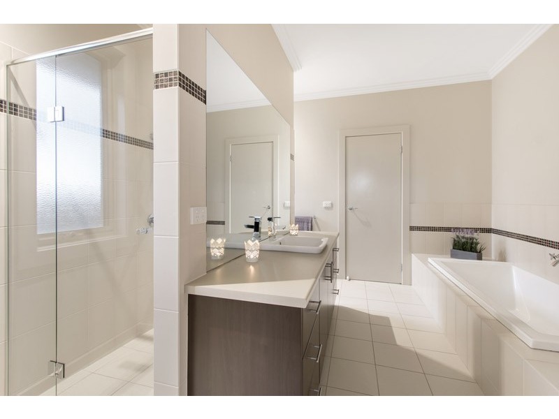 4 Banks Court, Sandhurst VIC 3977