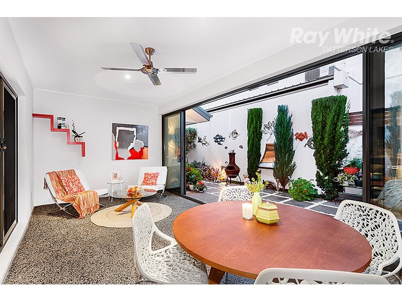 51 Waterside Drive, Waterways VIC 3195