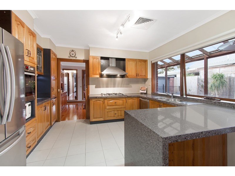 15 Mussert Avenue, Dingley Village VIC 3172