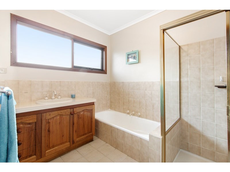 15 Mussert Avenue, Dingley Village VIC 3172