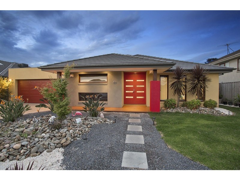 13 Mitta Avenue, Waterways VIC 3195