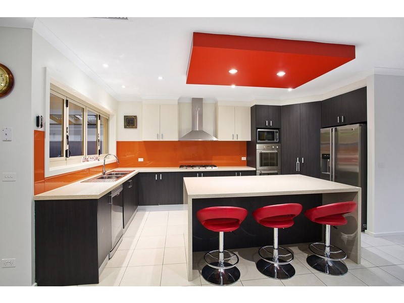 13 Mitta Avenue, Waterways VIC 3195